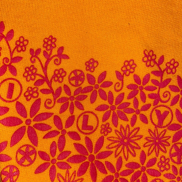 OILILY Ruffled Hem Flower Embellished Sweatshirt - Picture 2 of 8